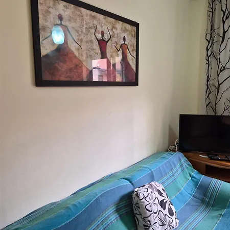 70 Meters From The Sea Apartment *