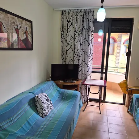 70 Meters From The Sea Apartment *