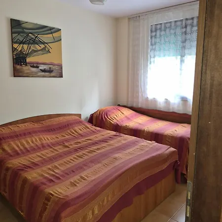 70 Meters From The Sea Apartment Golem (Tirana)